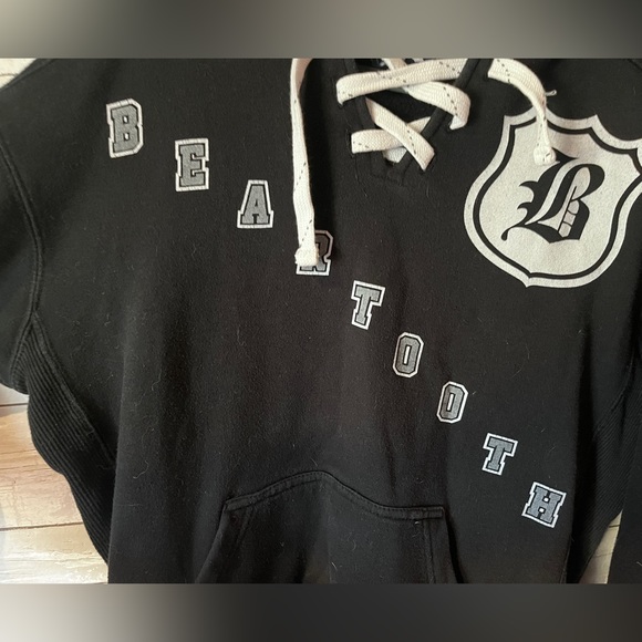 Beartooth “Disgusting” tour Hockey Style Sweater - Picture 3 of 8